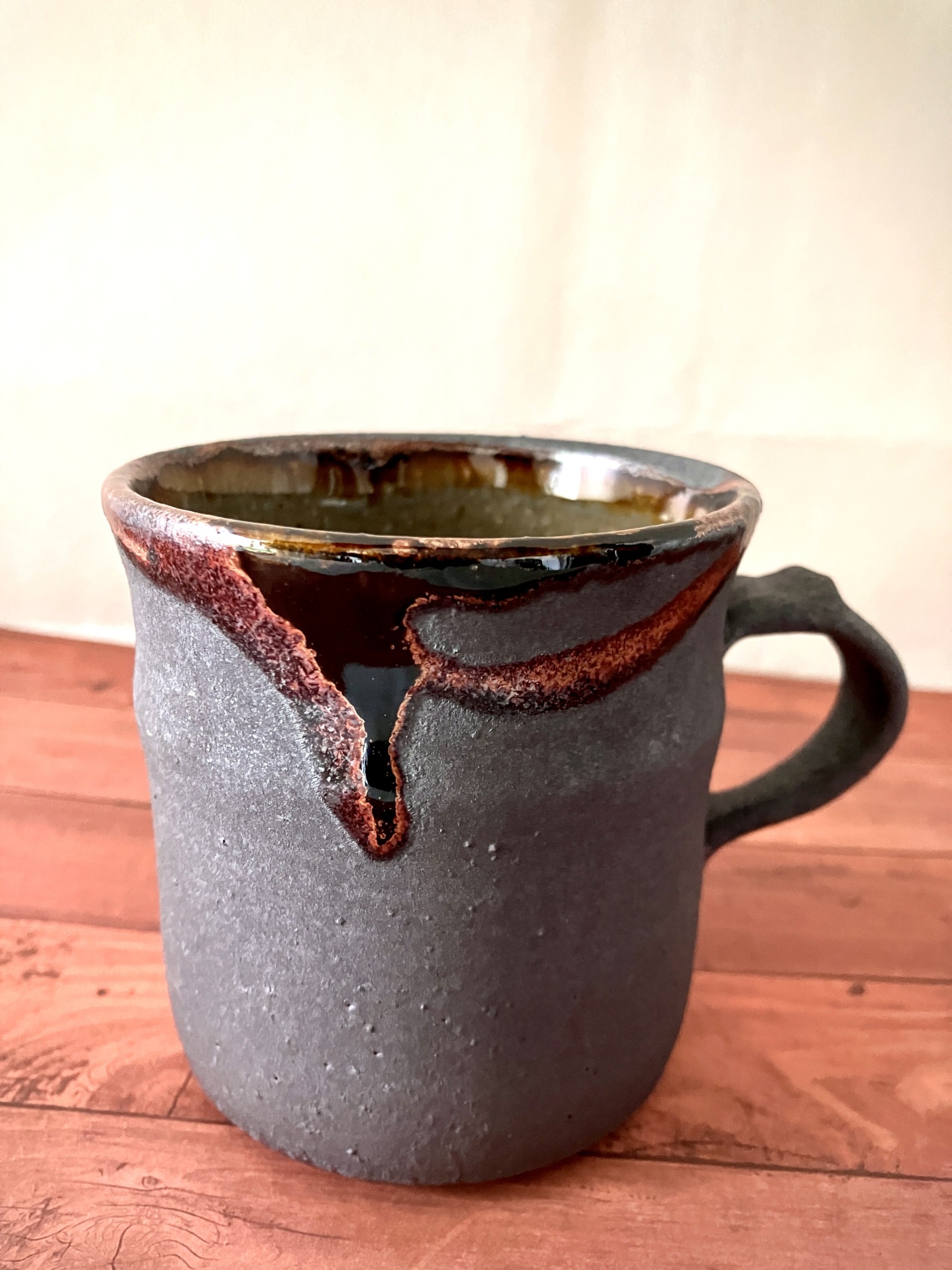 紅葉窯　桜島釉（さくらじまゆう）・マグカップ